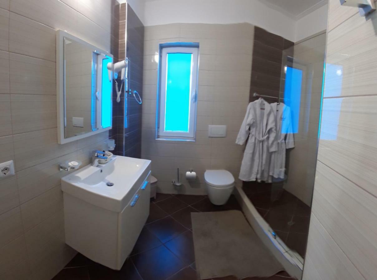 Aler Hotell 4*